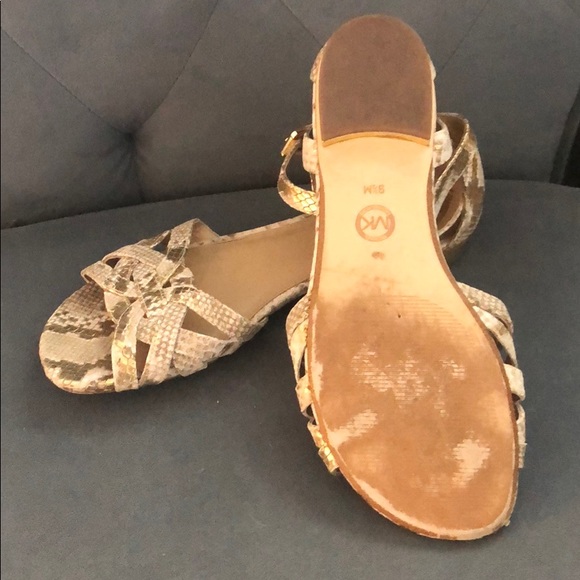 Michael Kors gold sandals Women’s 9.5M - Picture 2 of 2